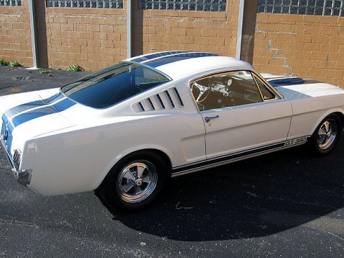 1965 Ford MUSTANG