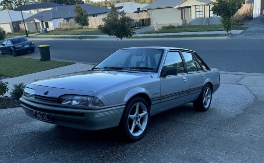 1986 Holden COMMODORE