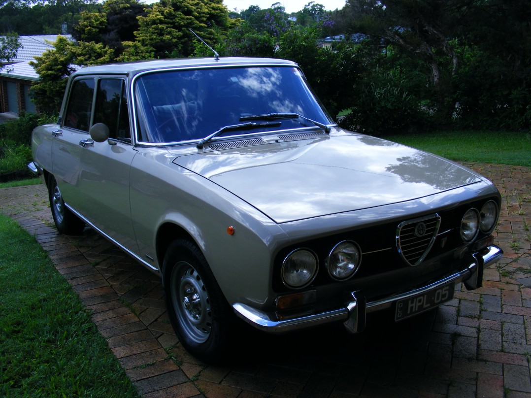 1974 Alfa Romeo berlina 2000a