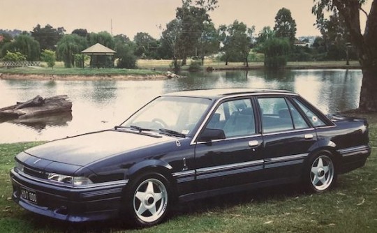 1986 Holden Dealer Team Commodore