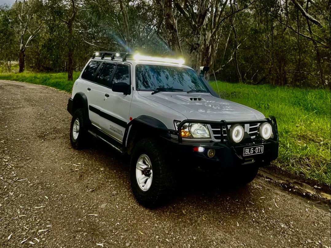 2002 Nissan PATROL (4x4)