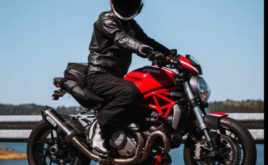 2017 Ducati 1200 Monster
