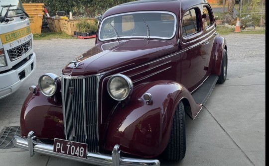 1948 Ford V8 Pilot