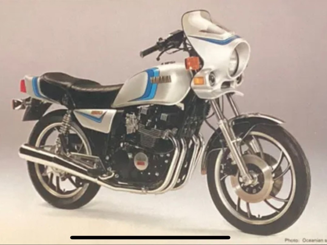 1981 Yamaha XJ550 RH  Cafe Racer