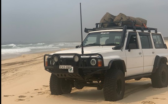 1990 Nissan PATROL (4x4)