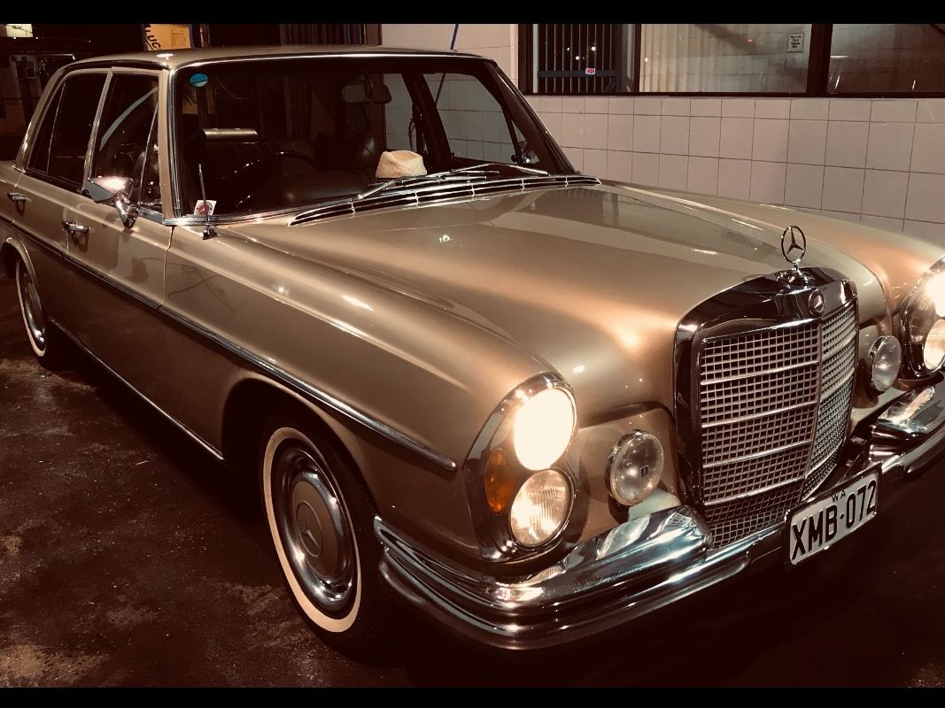 1972 Mercedes-Benz 280se v8