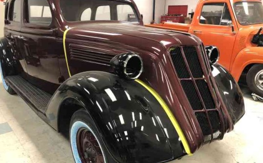 1935 Nash 400