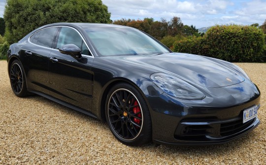 2017 Porsche PANAMERA 4S