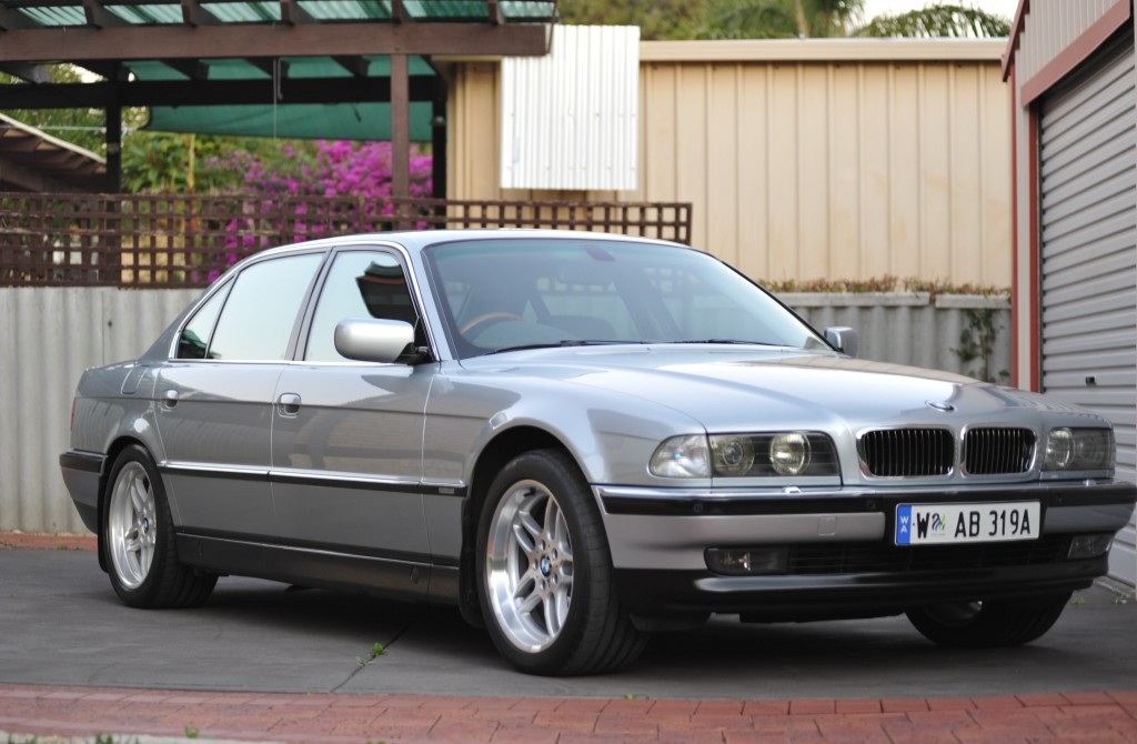1998 BMW E38 750iL