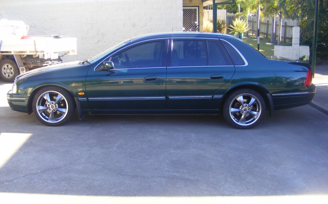 1999 Ford LTD