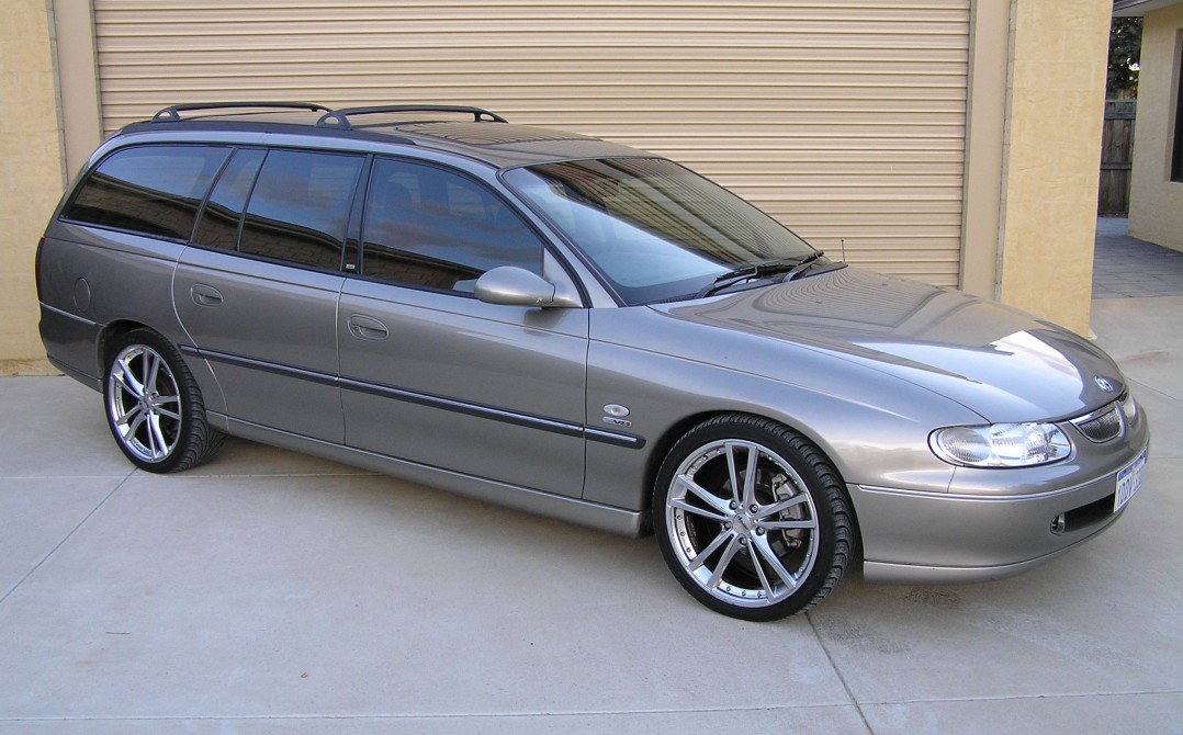 2000 Holden BERLINA
