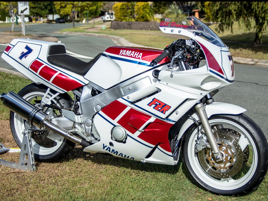 1991 Yamaha 599cc FZR600