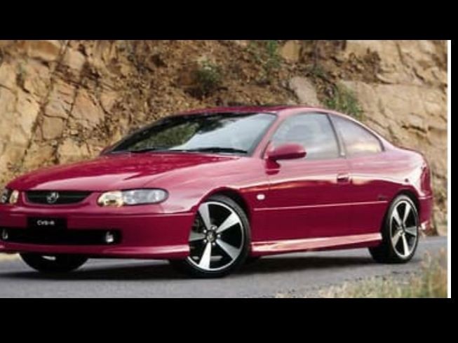 2004 Holden cv8r