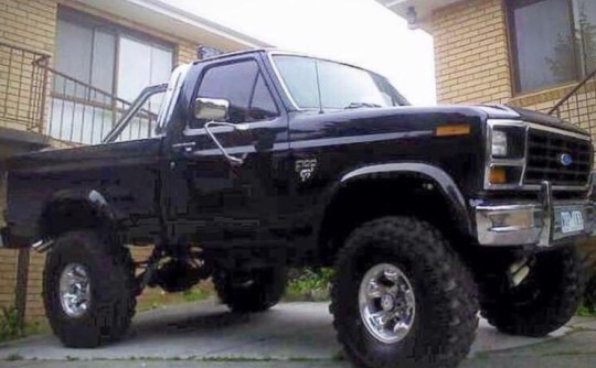 1984 Ford F100 (4x4)