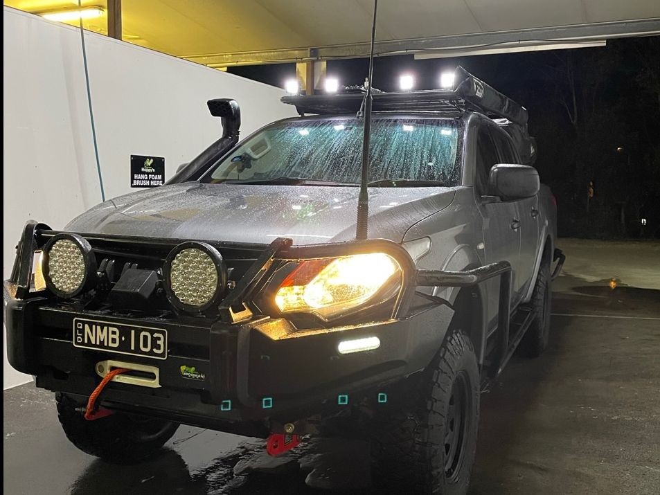 2018 Mitsubishi TRITON (4x4)