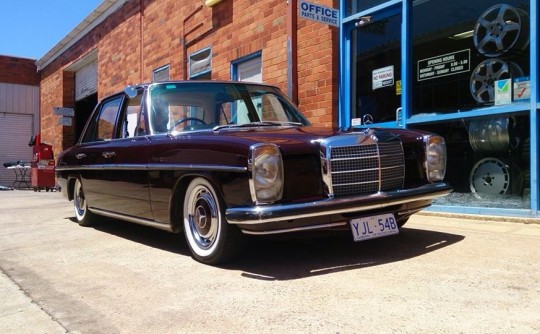 1972 Mercedes-Benz 230