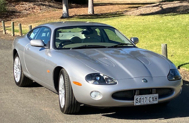 2003 Jaguar XKR