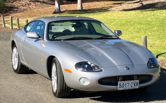 2003 Jaguar XKR