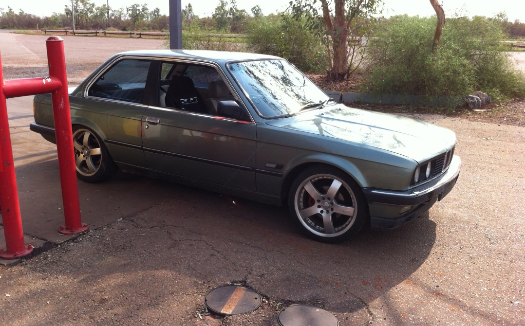 1985 BMW E30 323i