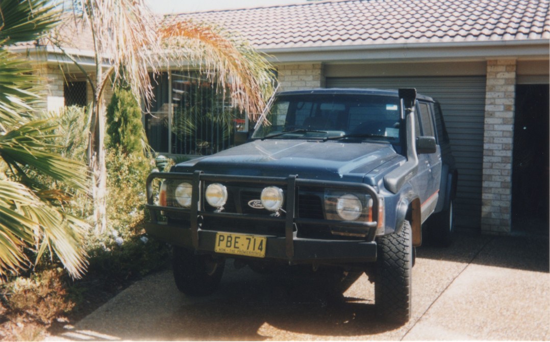 1989 Ford MAVERICK XL (4x4)