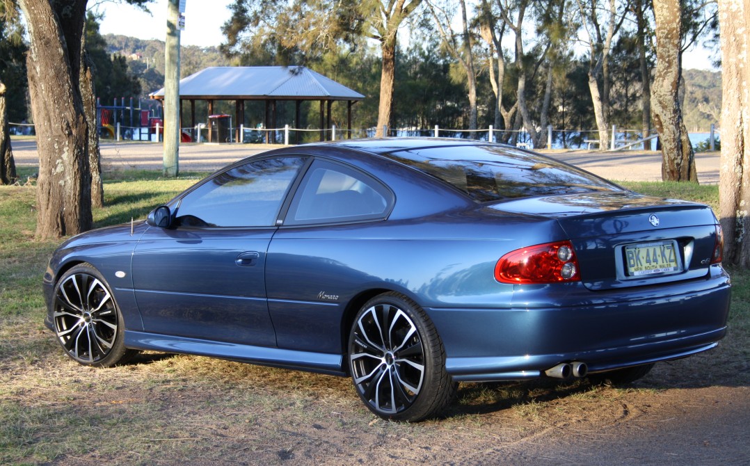 2002 MONARO V2