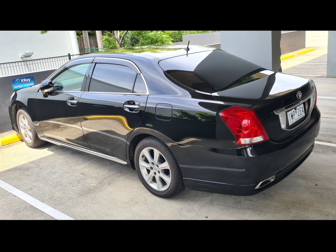 2010 Toyota Crown Majesta