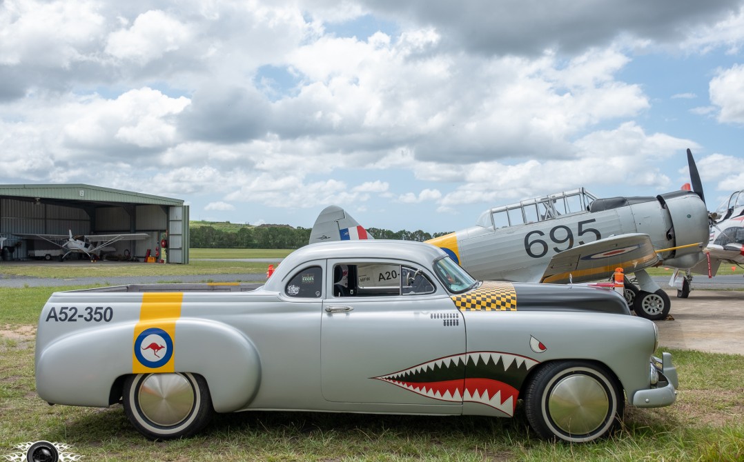 Bombshell Babe and the 1945 CAC Wirraway