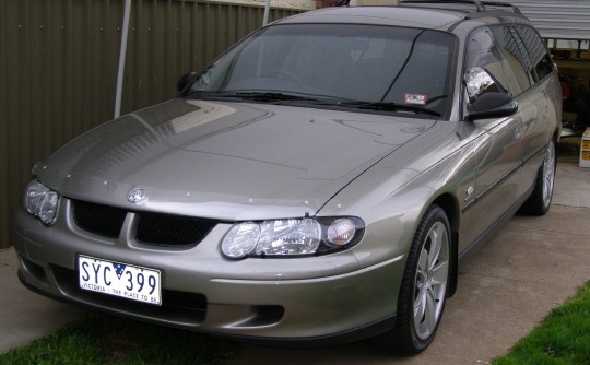 2001 Holden COMMODORE EXECUTIVE