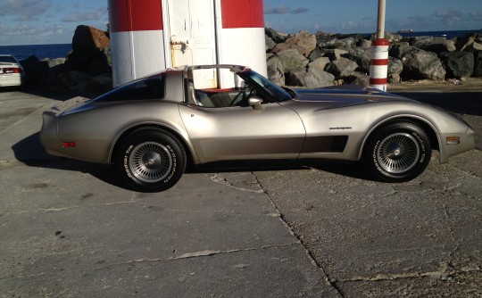 1982 Chevrolet CORVETTE STINGRAY