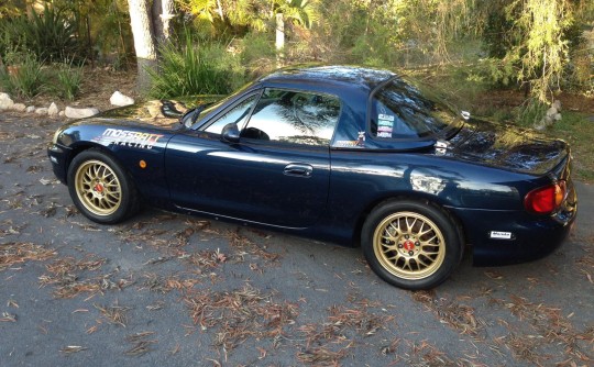 2000 Mazda MX-5 COUPE