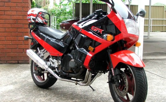 1992 Kawasaki 748cc GPX750R (ZX750F)