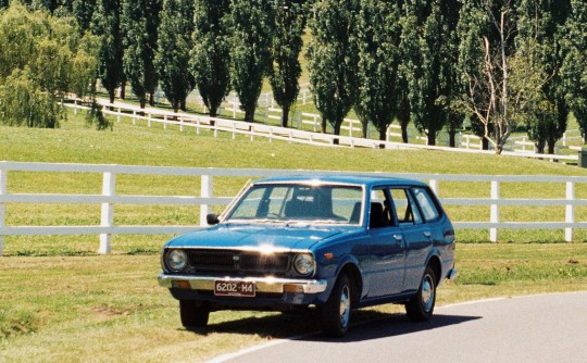 1976 Toyota COROLLA