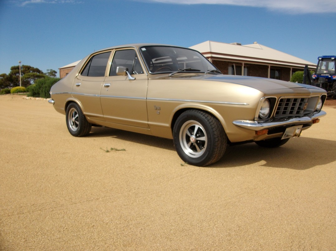 1972 Holden LJ SEDAN