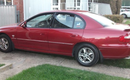 2001 Holden COMMODORE