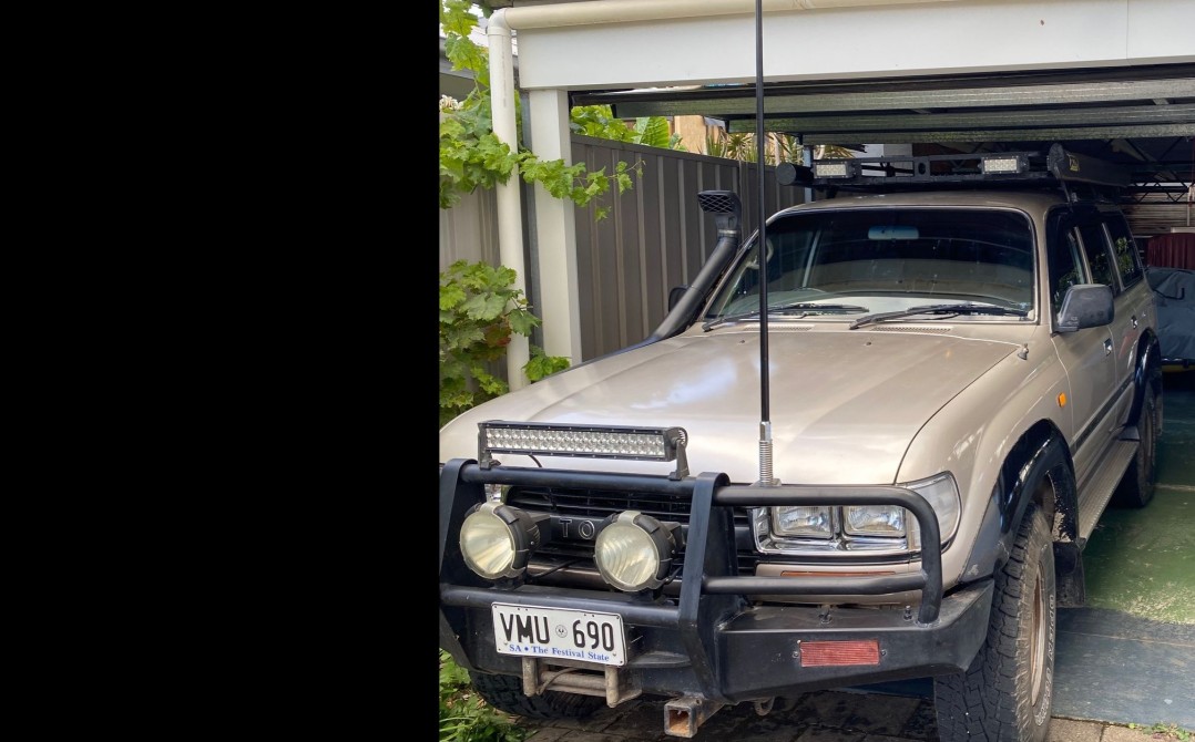 1993 Toyota LANDCRUISER (4x4)