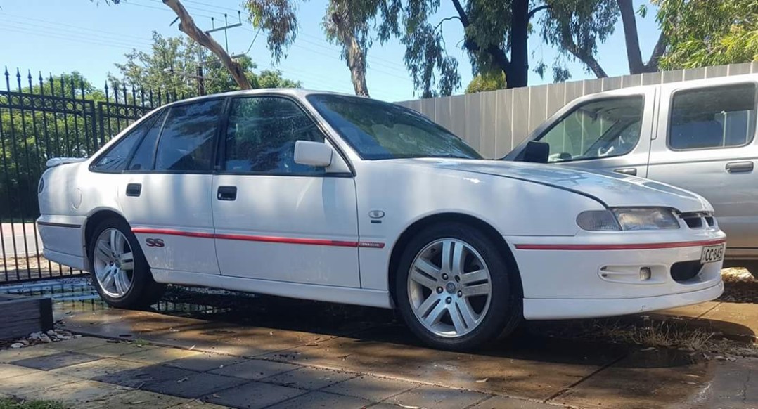 1994 Holden COMMODORE SS VR
