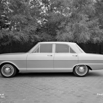 Photo by Retroautos - Shannons Club