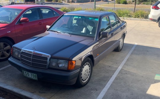 1991 Mercedes-Benz 190 E 2.3