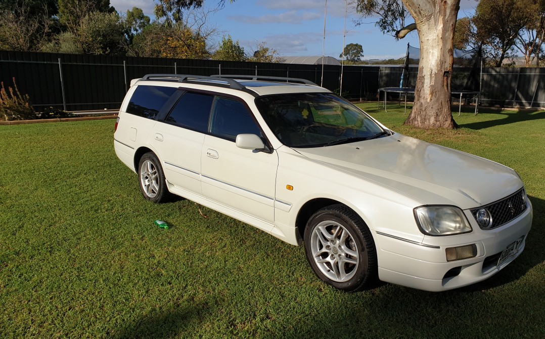 2000 Nissan STAGEA RS4