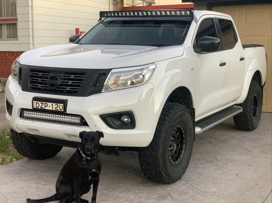 2019 Nissan Navara SL