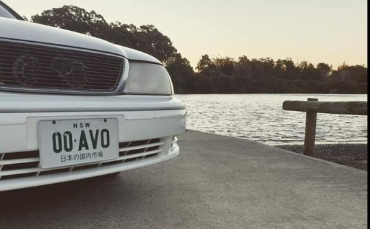 2000 Toyota AVALON CONQUEST