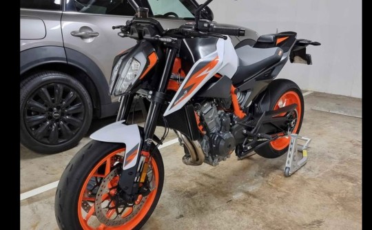 2020 KTM 890R