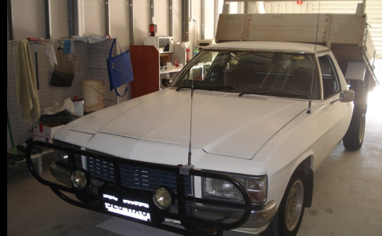 1984 Holden WB One tonner