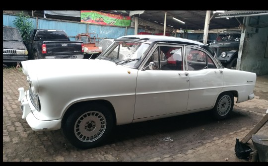 1957 Simca Versailles