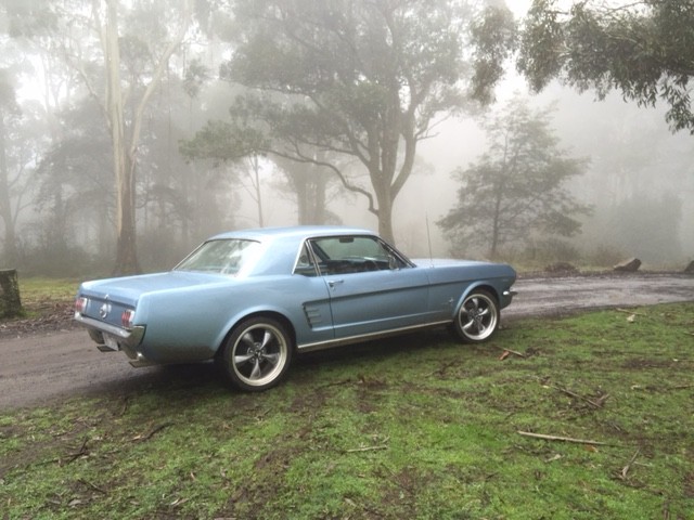 1966 Ford MUSTANG
