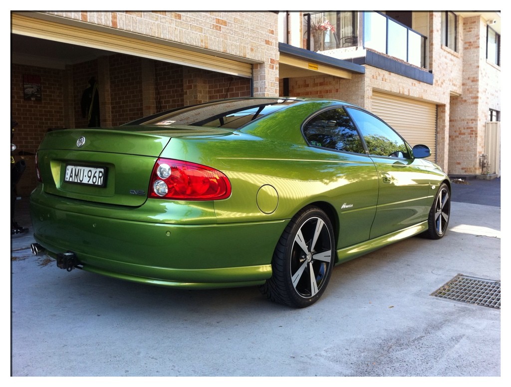 2003 Holden MONARO CV8