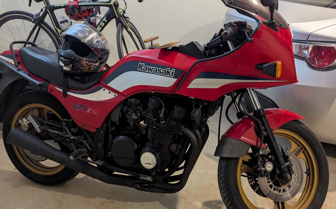 1984 Kawasaki 738cc GPZ750 (ZX750)