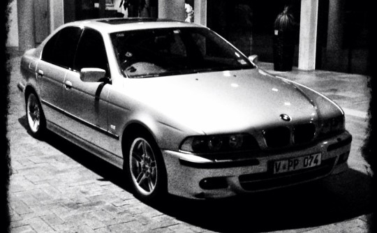 2001 BMW 540i SPORT