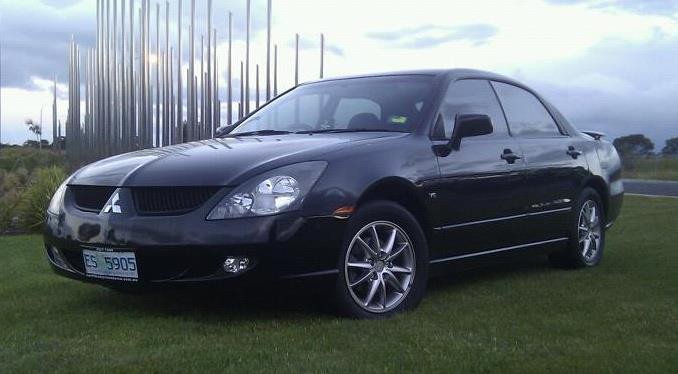 2003 Mitsubishi Magna VR