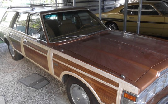 1972 Chrysler LeBaron country wagon
